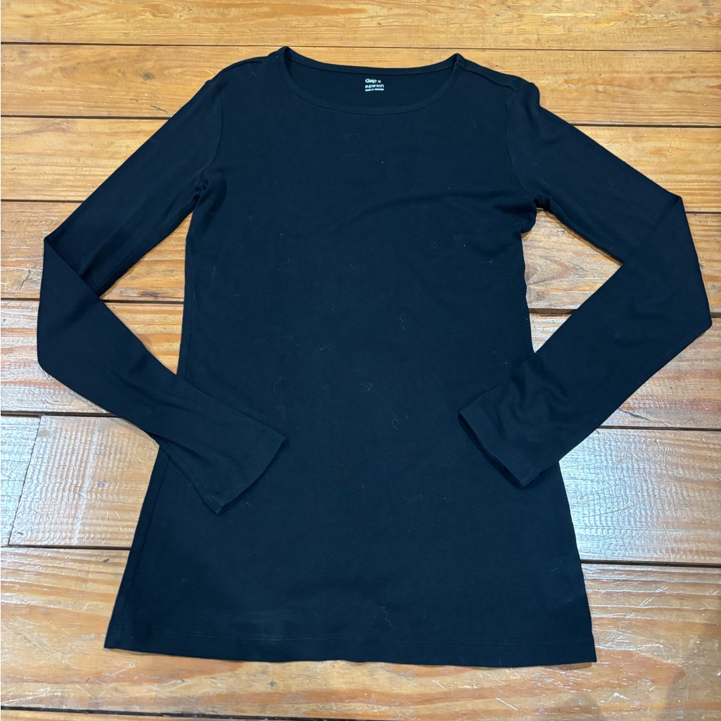 756Gap Long Sleeve Shirt